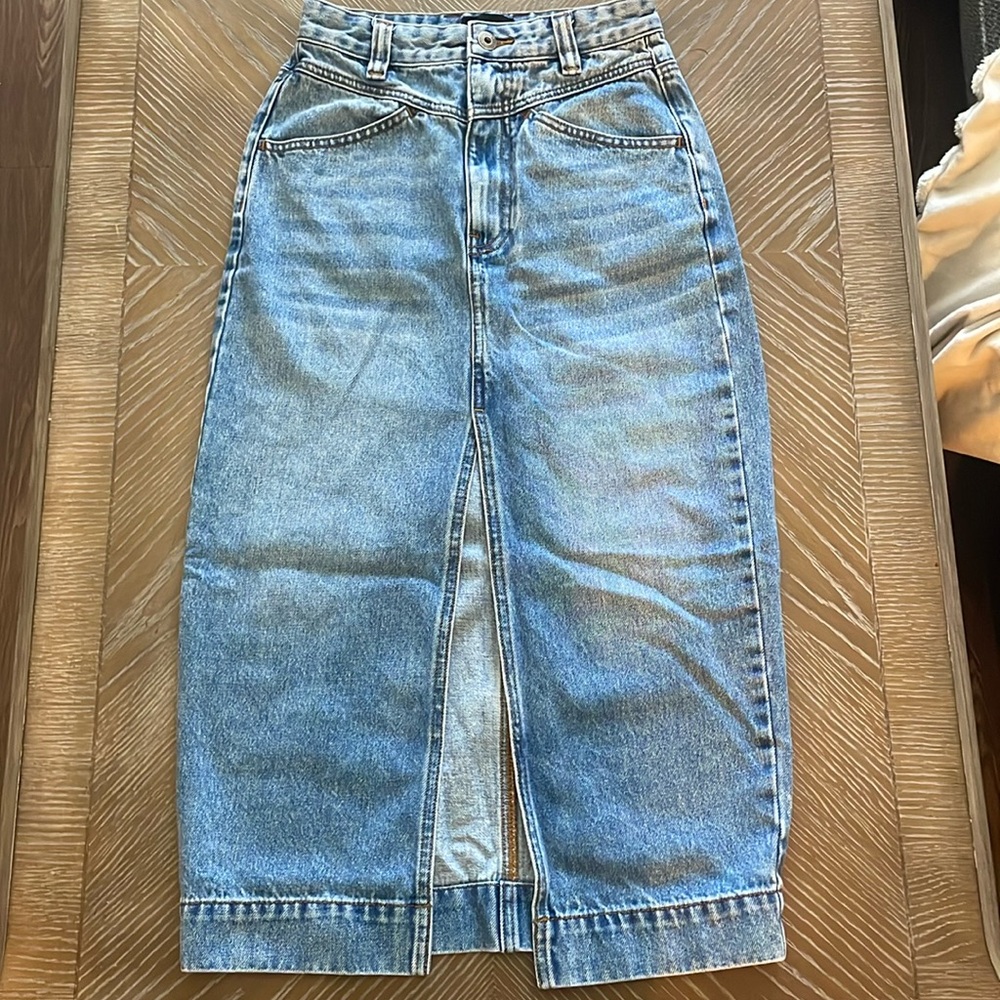 Midi denim skirt with slit